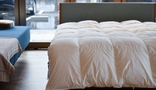【羽毛布団暑すぎる問題】寝室・体質にあった保温性の羽毛布団が欲しい！